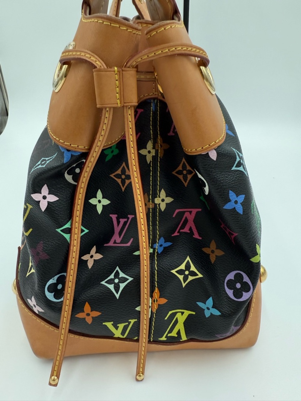 Auth LOUIS VUITTON Ursula M40124 Handbag - Picture 3 of 16